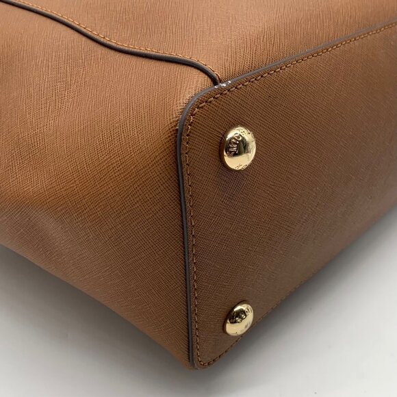 Michael Kors Tan Crosshatch Leather East West Zipper Top Jet Set Tote - Picture 6 of 13